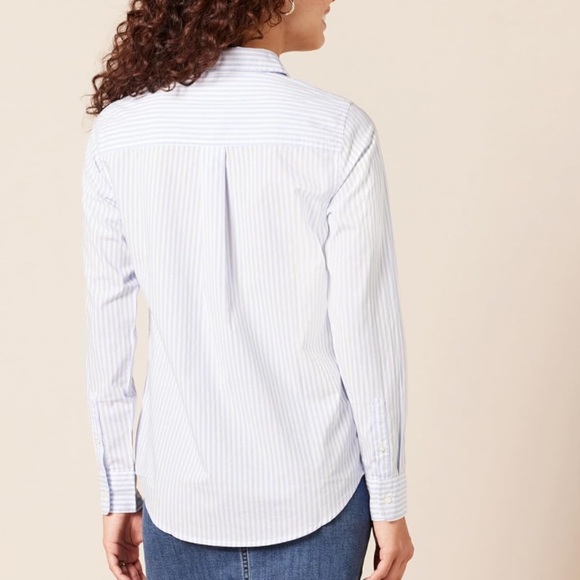 Amazon essentials women’s button down size large - Picture 3 of 6